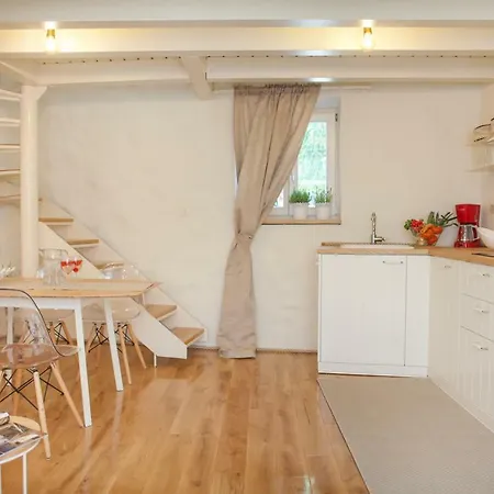 Brunela-free Parking *