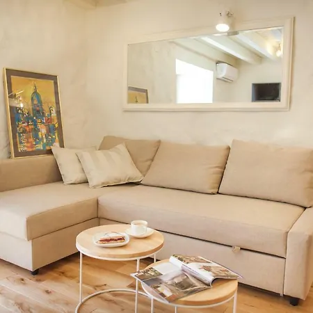 Brunela-free Parking Apartament Szybenik