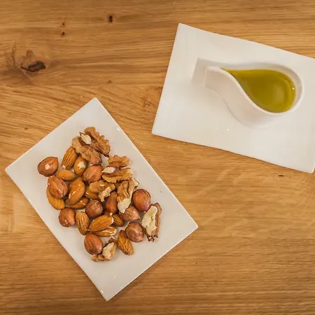 Brunela-free Parking Szybenik