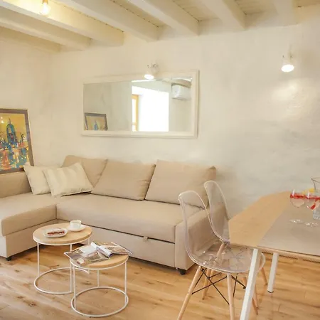 Brunela-free Parking Apartament Szybenik