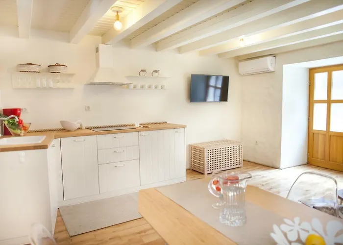 Brunela-free Parking