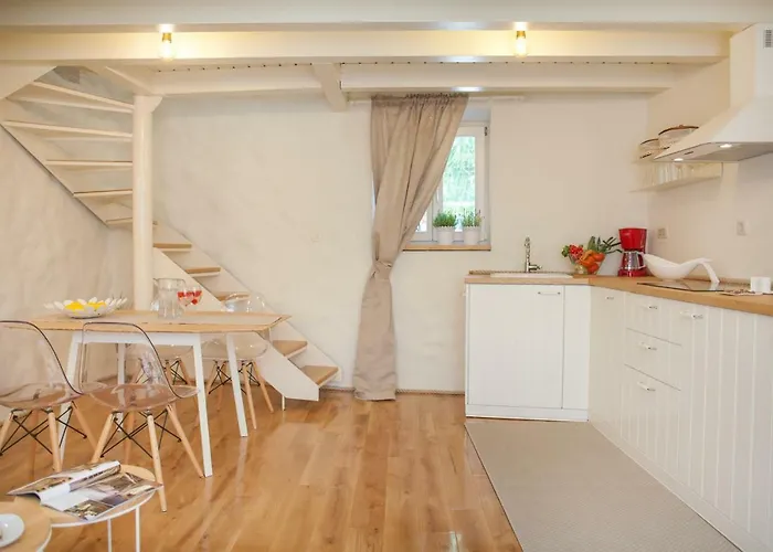 Brunela-free Parking *