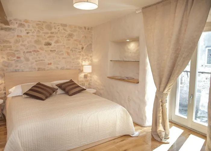 Brunela-free Parking